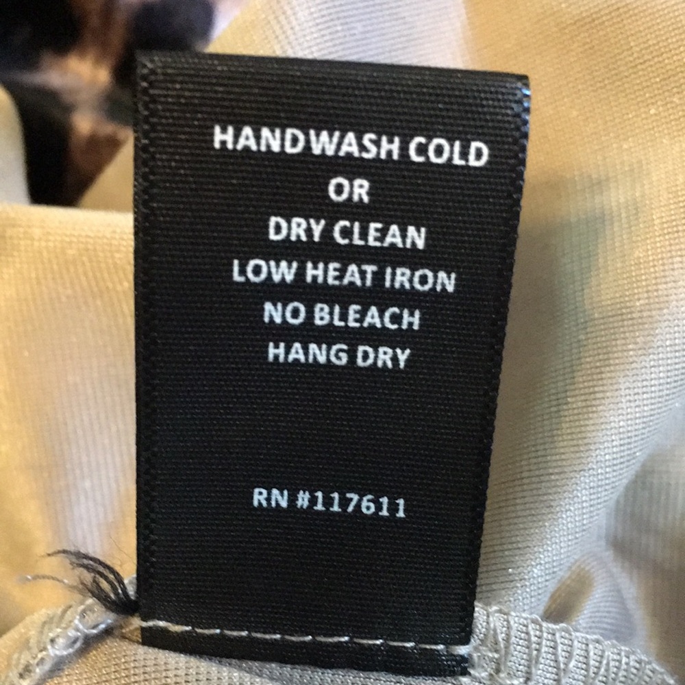 Windsor Velour Robe/Jacket - Picture 6 of 6